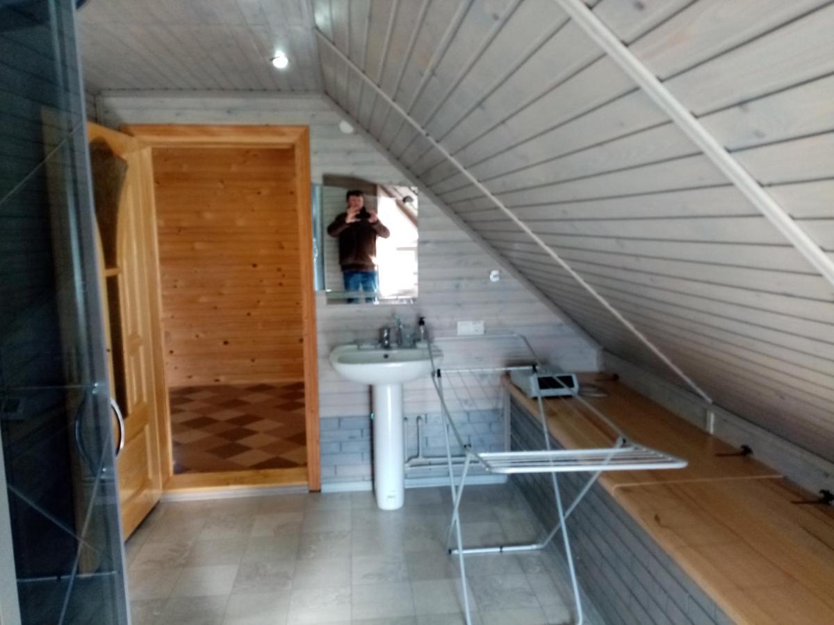Садиба Федорчуків Гірська Хатина شيشوري المظهر الخارجي الصورة