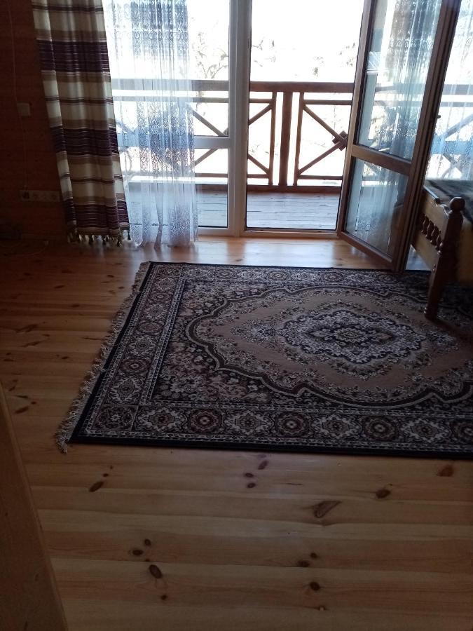 Садиба Федорчуків Гірська Хатина شيشوري المظهر الخارجي الصورة
